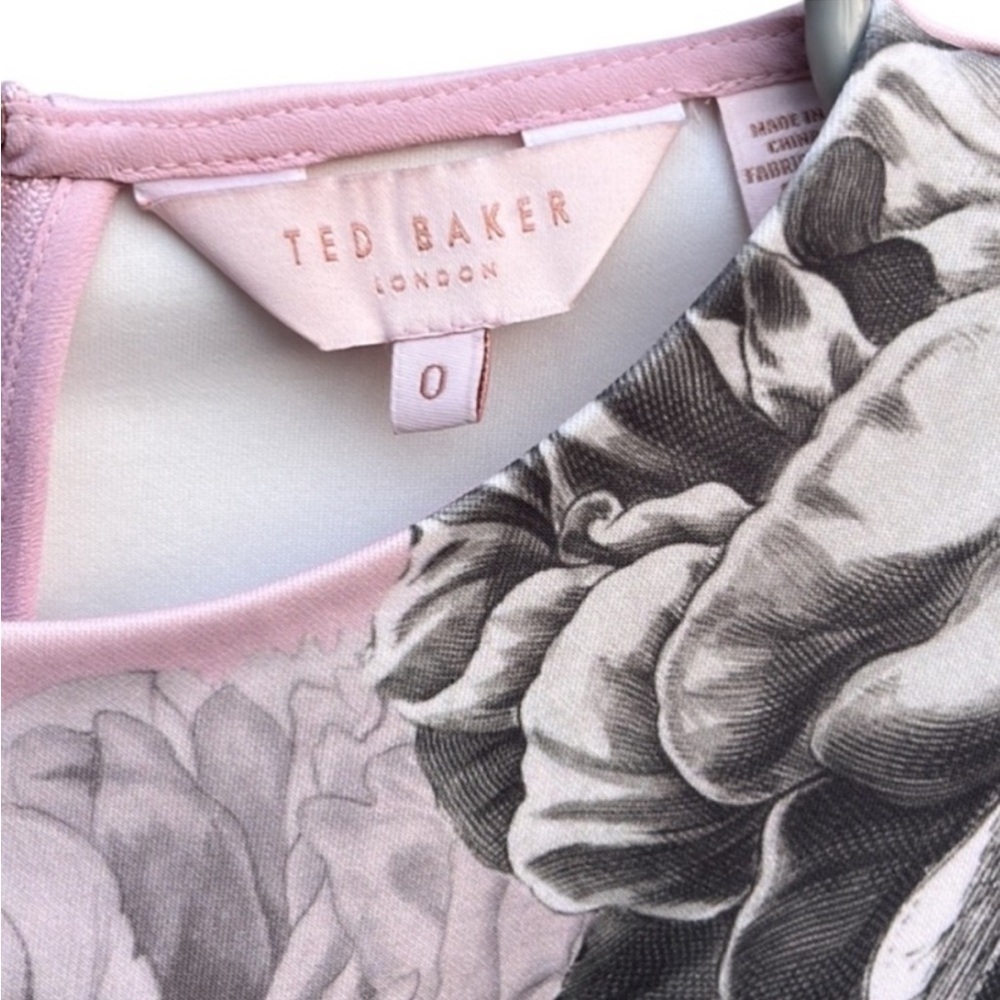 EUC Ted Baker Haiilie Floral Skater Fit & Flare
Dress Scallop Hem Size 0 - Picture 2 of 11